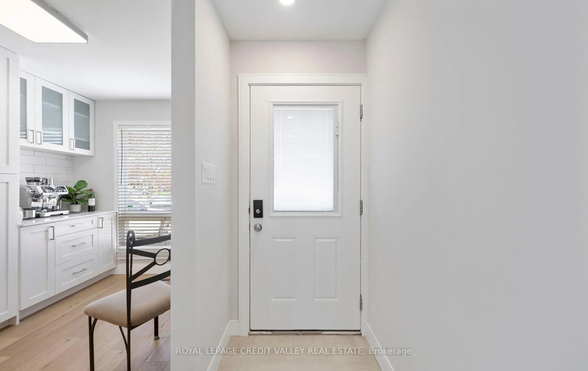 Photo 5 of 24 Pluto Drive, Brampton, Madoc — HOMEH