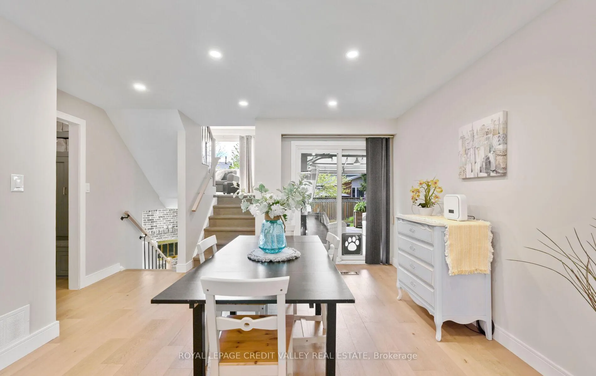Photo 15 of 24 Pluto Drive, Brampton, Madoc — HOMEH
