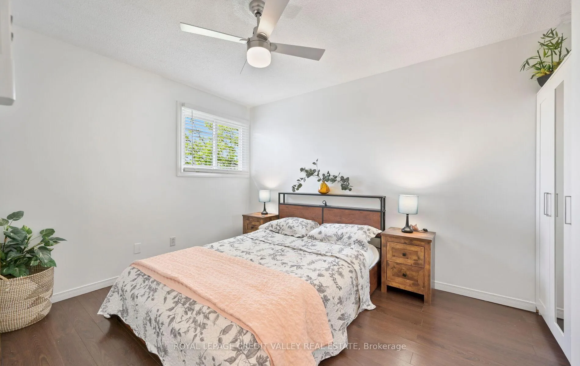 Photo 32 of 24 Pluto Drive, Brampton, Madoc — HOMEH