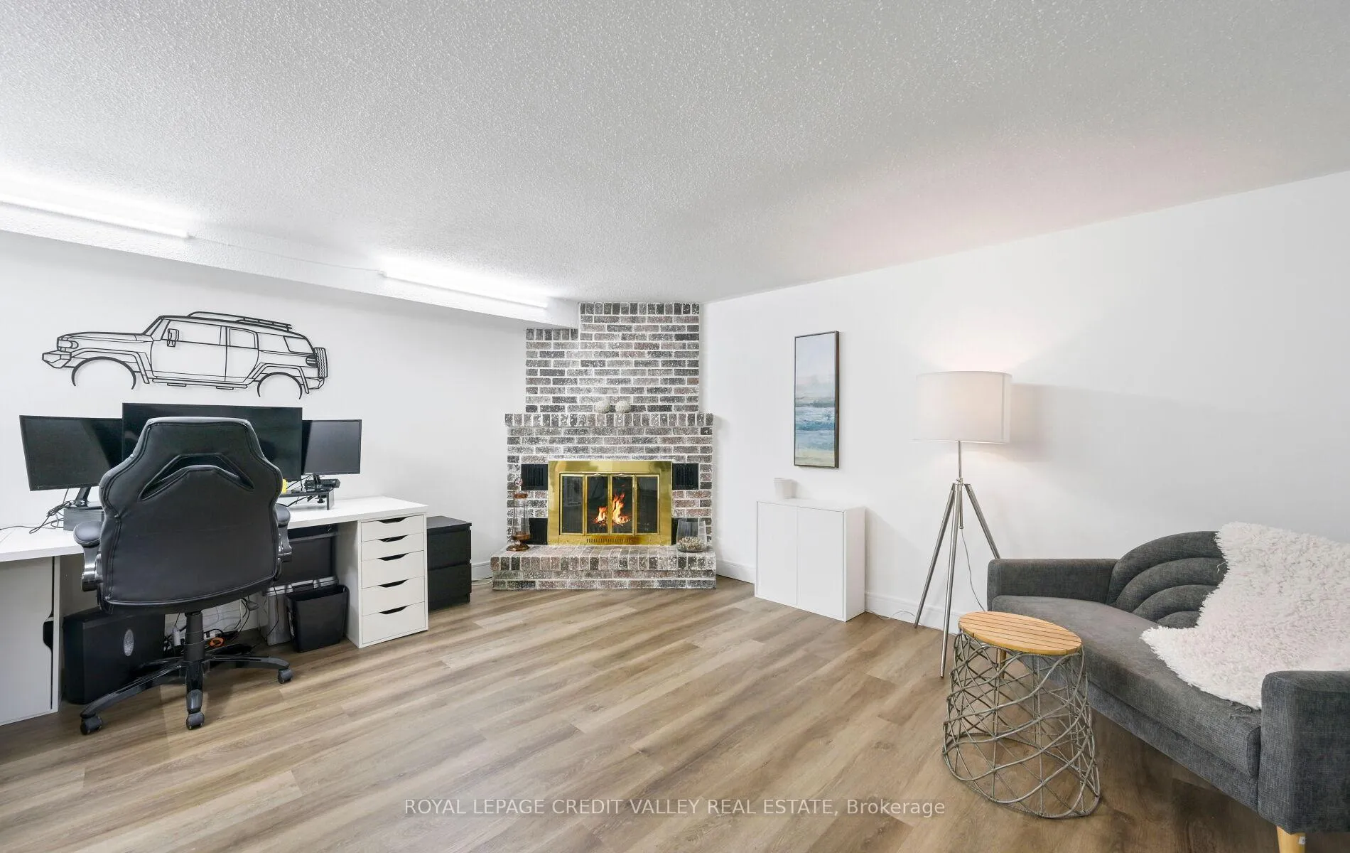 Photo 35 of 24 Pluto Drive, Brampton, Madoc — HOMEH