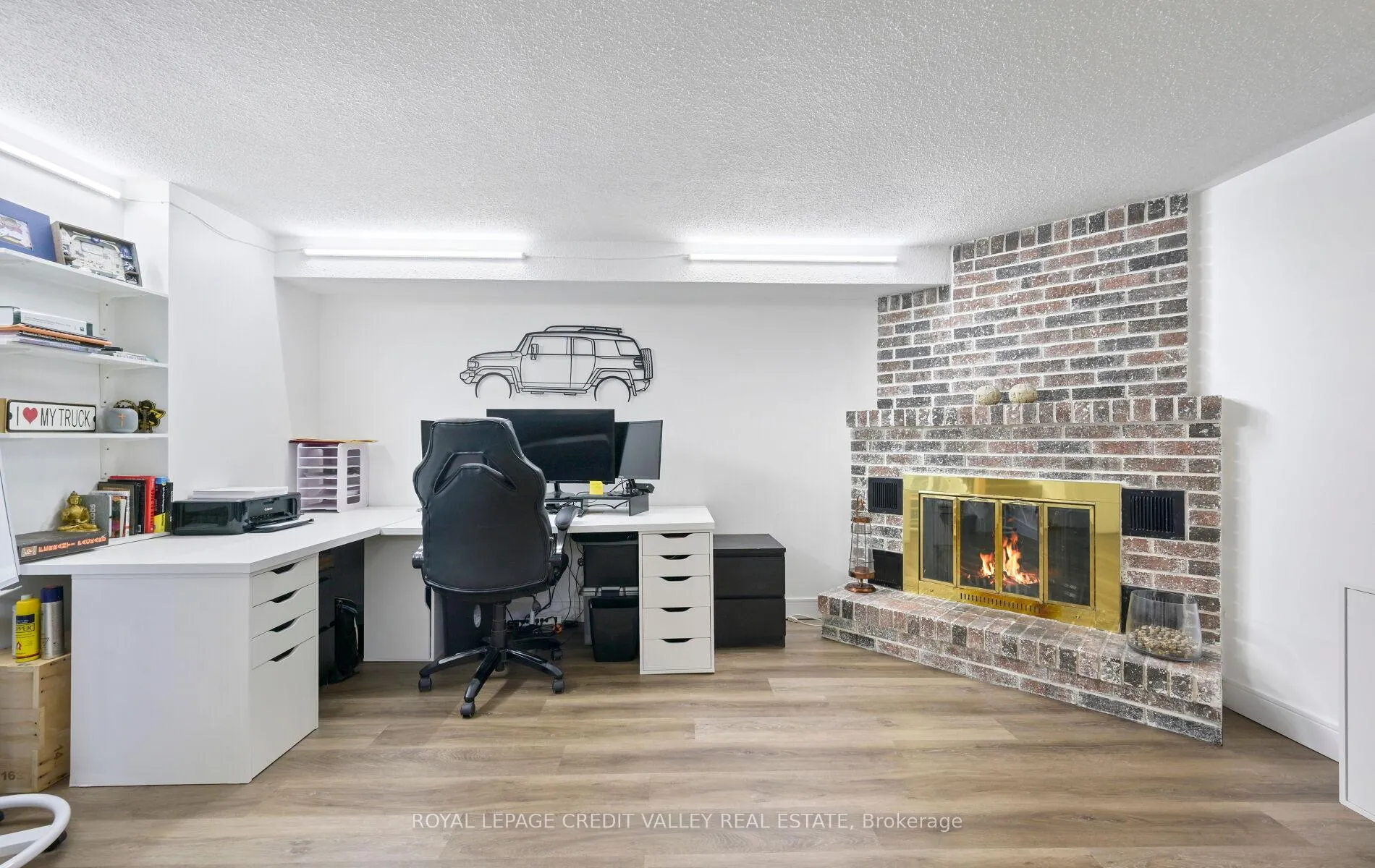 Photo 36 of 24 Pluto Drive, Brampton, Madoc — HOMEH