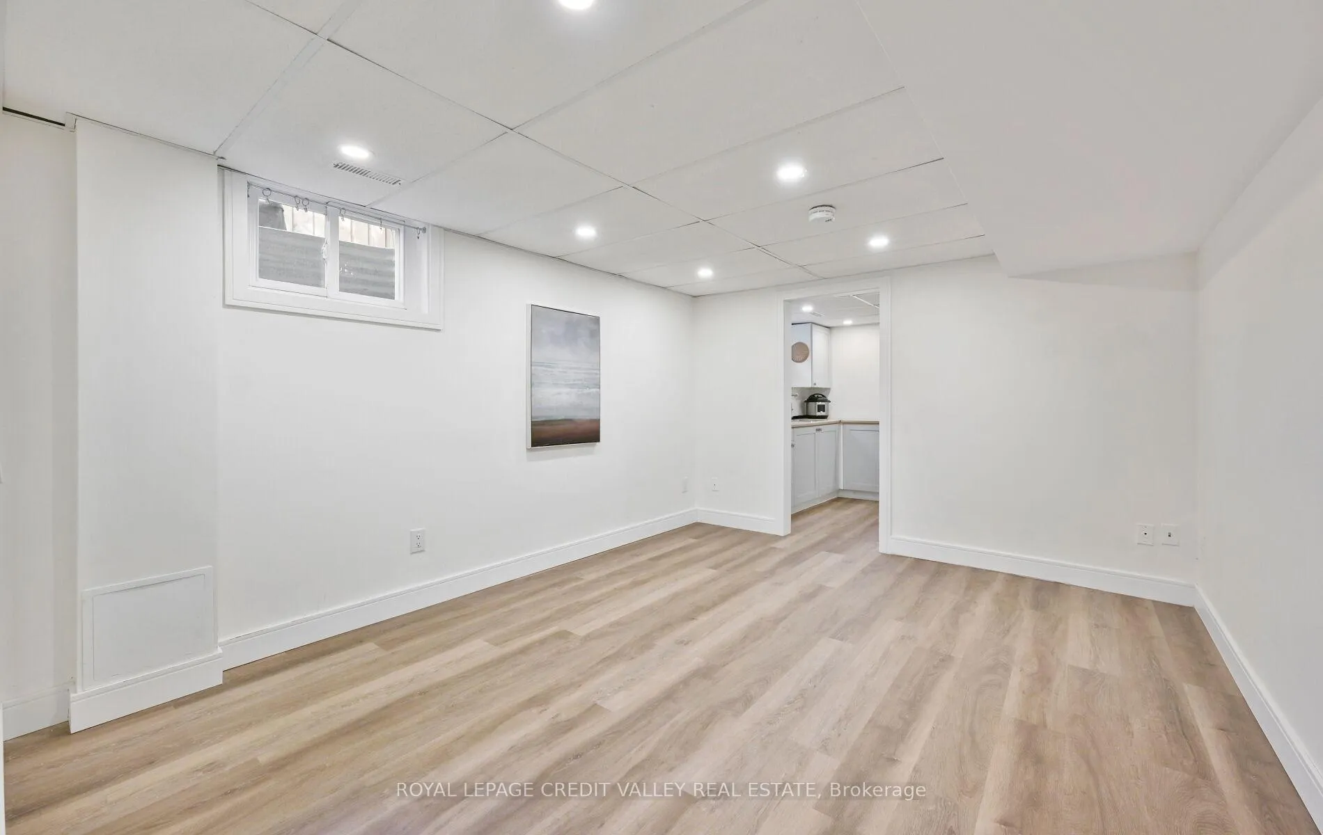 Photo 38 of 24 Pluto Drive, Brampton, Madoc — HOMEH