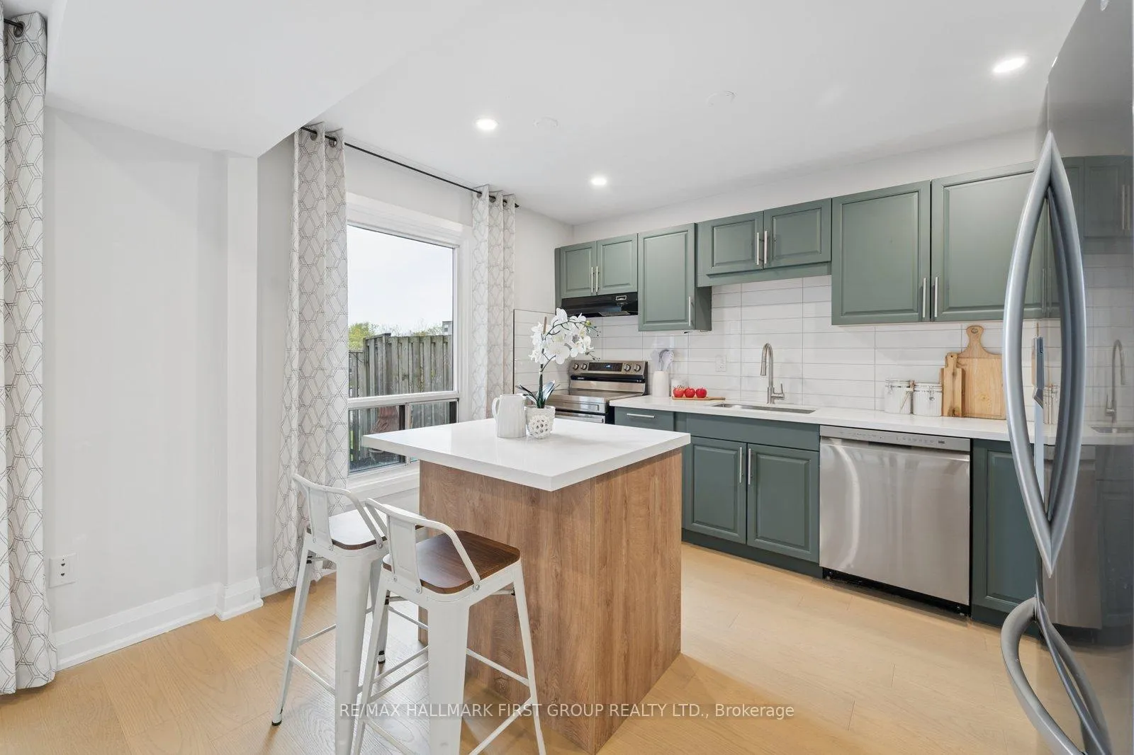 Photo 14 of Unit 42, 765 Oklahoma Drive, Pickering, West Shore — HOMEH