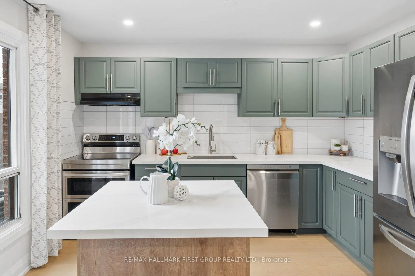 Photo 15 of Unit 42, 765 Oklahoma Drive, Pickering, West Shore — HOMEH