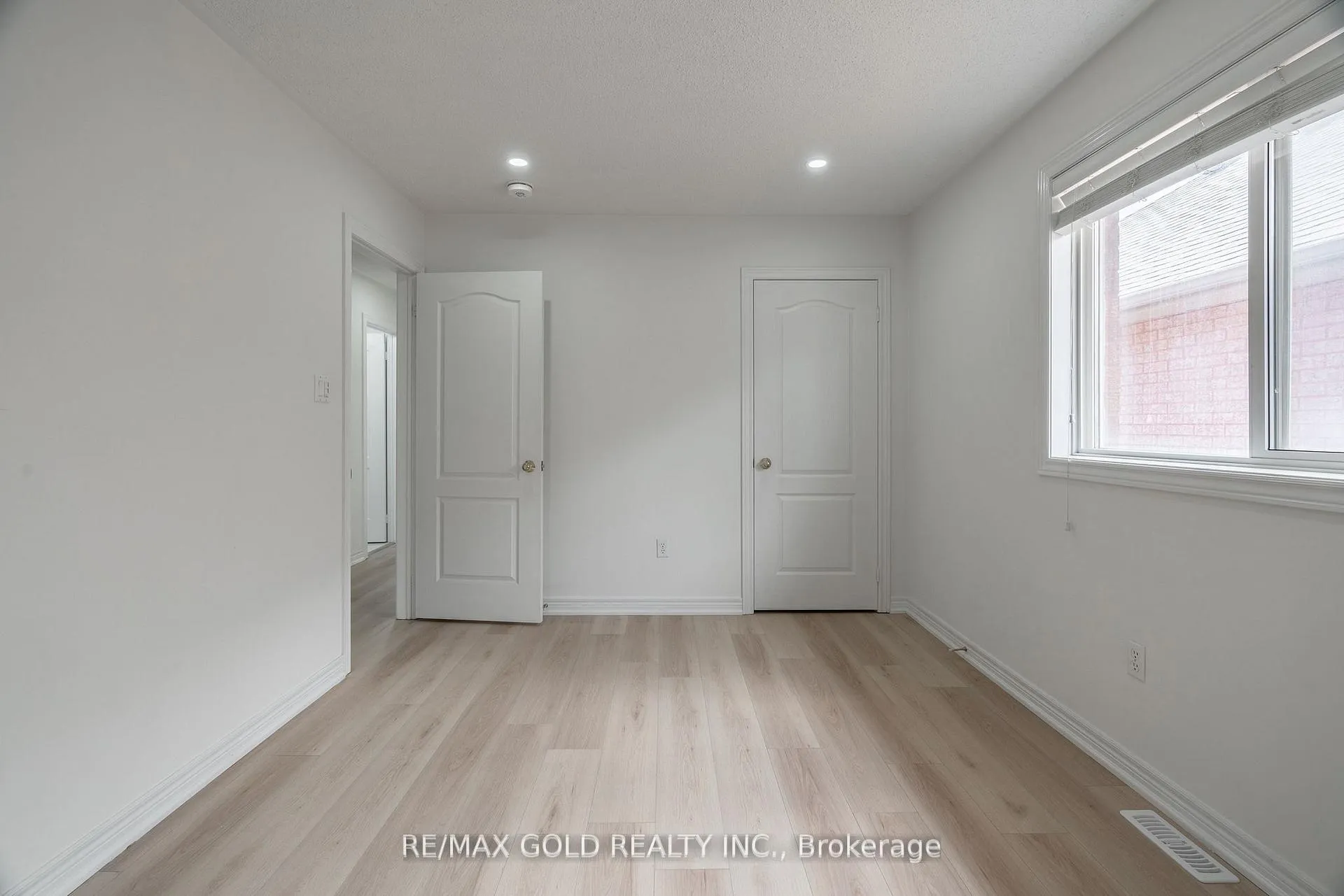 Photo 28 of 51 Tigerlily Place, Brampton, Sandringham-Wellington — HOMEH