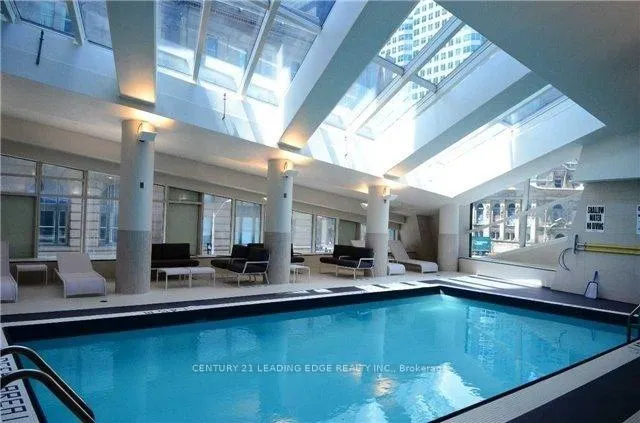 Photo 7 of Unit 3406, 8 The Esplanade Avenue, Toronto, Waterfront Communities — HOMEH