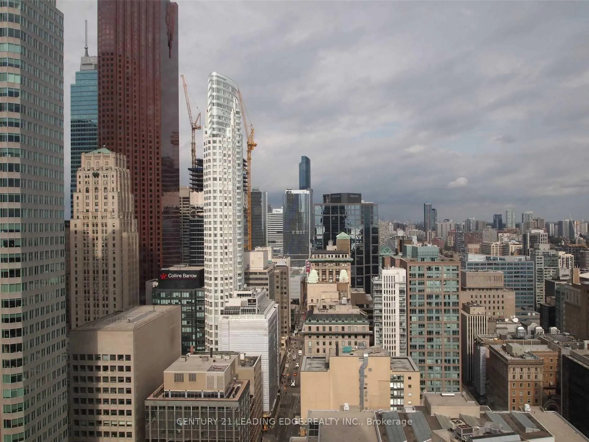 Photo 9 of Unit 3406, 8 The Esplanade Avenue, Toronto, Waterfront Communities — HOMEH