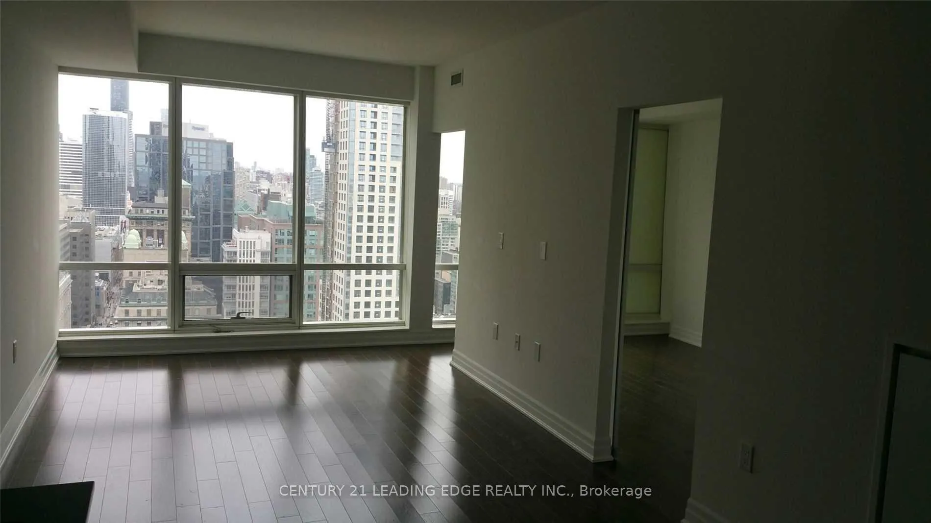Photo 15 of Unit 3406, 8 The Esplanade Avenue, Toronto, Waterfront Communities — HOMEH