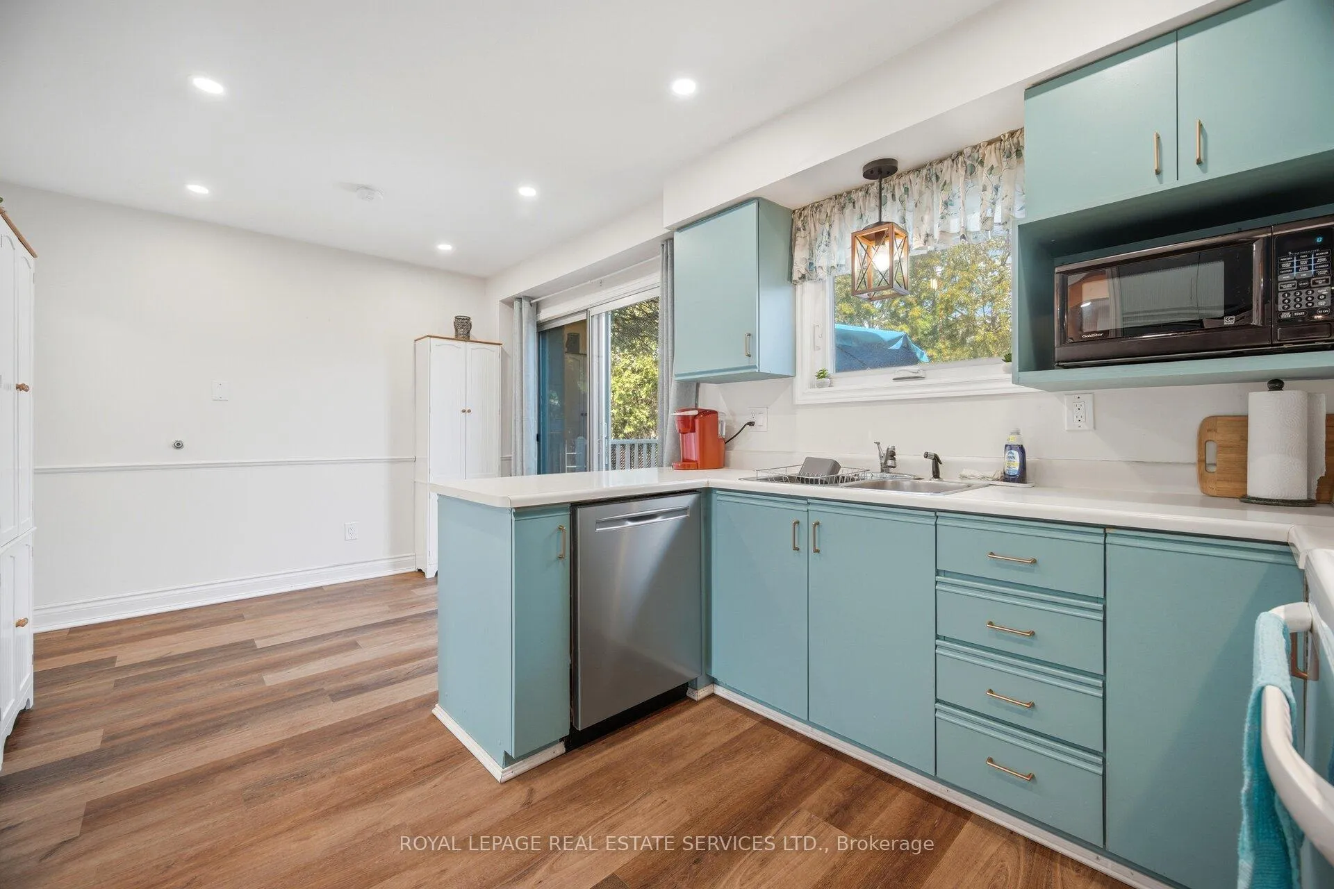 Photo 15 of 18 Wolverton Crescent, Brampton, Central Park — HOMEH