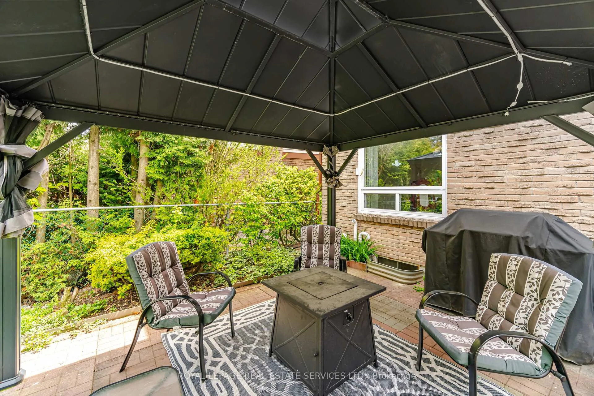Photo 42 of 18 Wolverton Crescent, Brampton, Central Park — HOMEH
