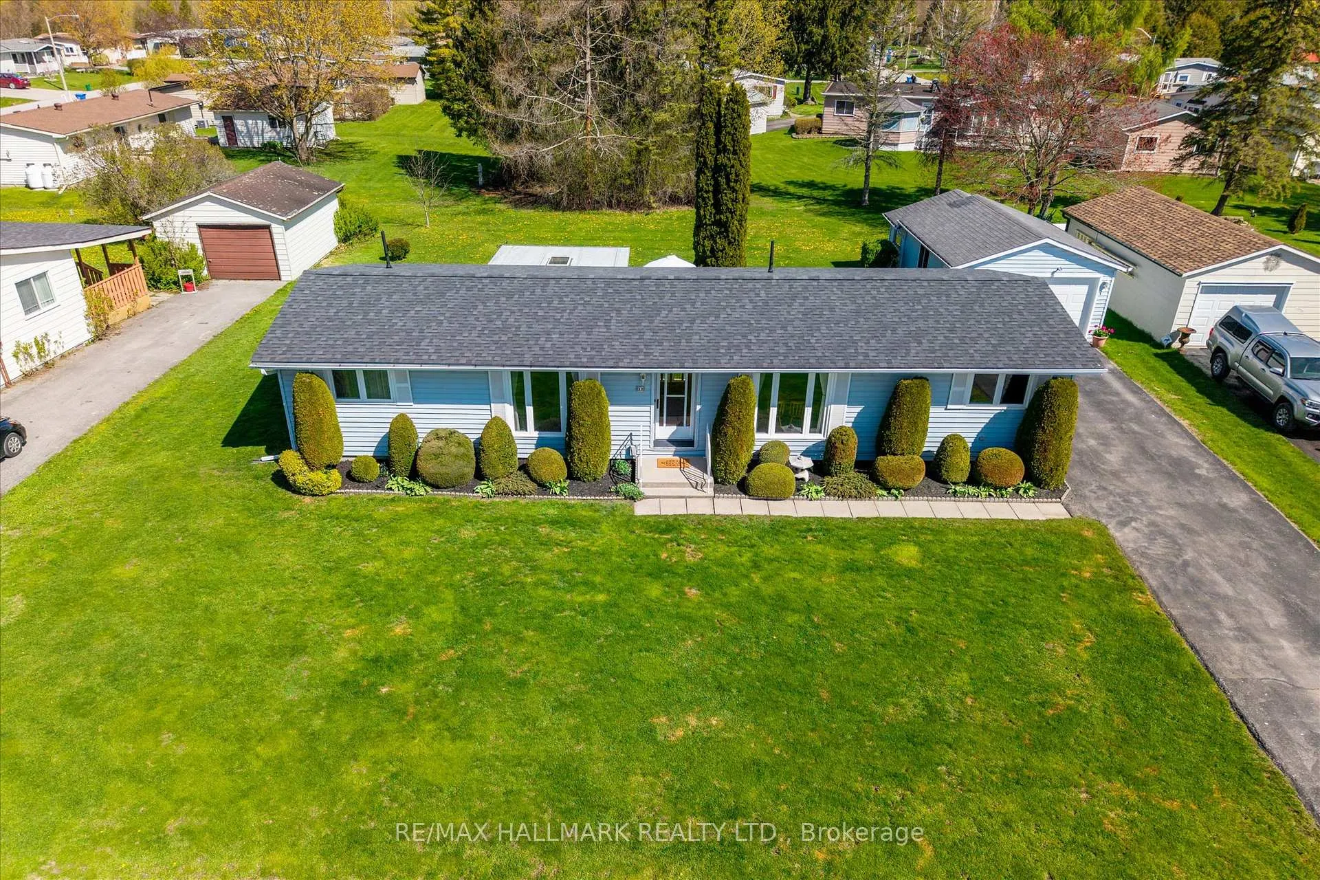 Photo 4 of 59 Damsel Circle, Georgina, Sutton & Jackson's Point — HOMEH