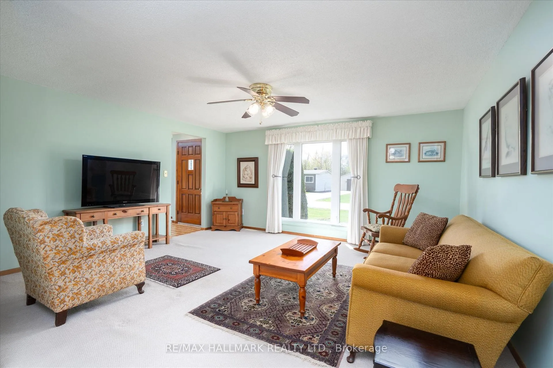 Photo 12 of 59 Damsel Circle, Georgina, Sutton & Jackson's Point — HOMEH