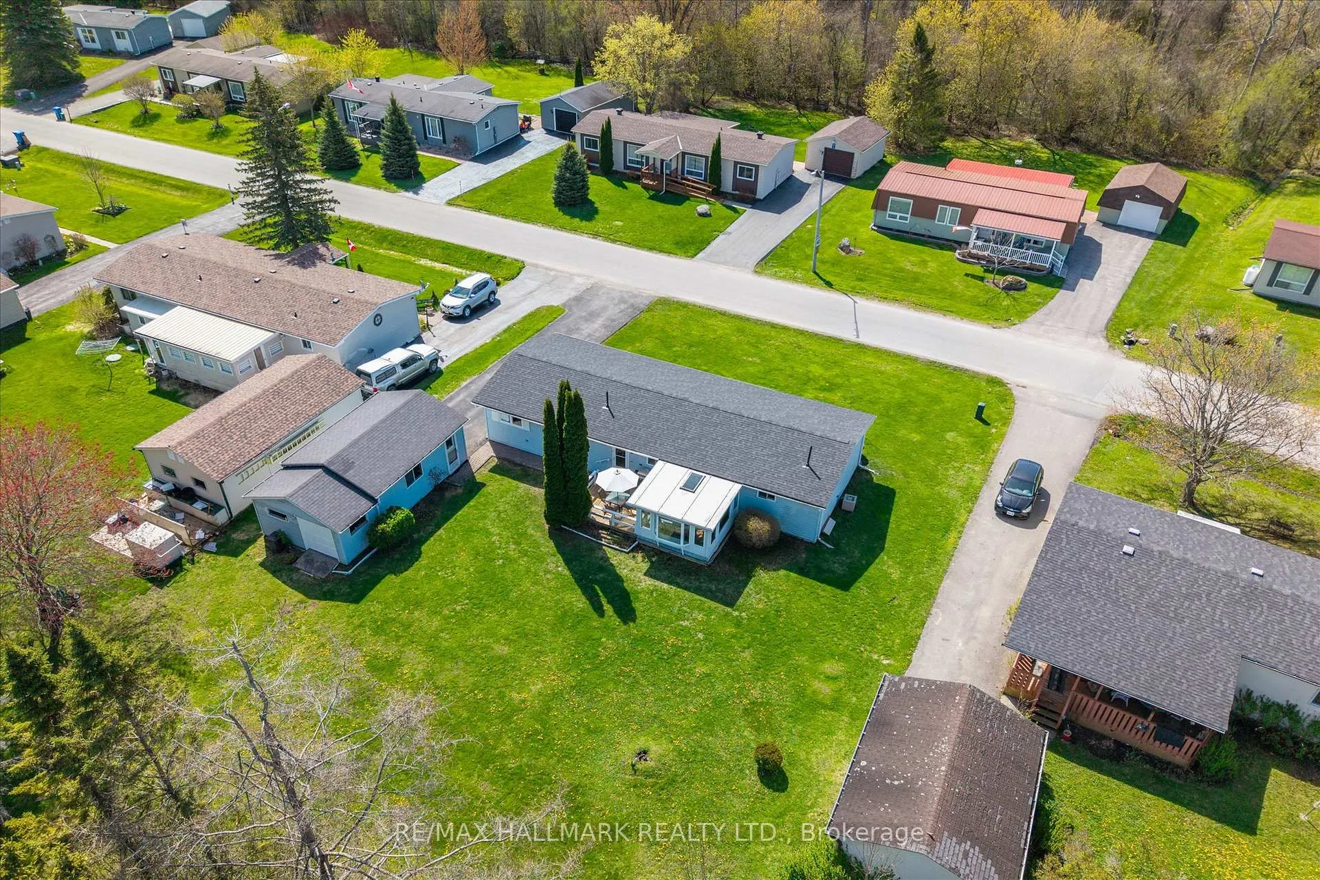 Photo 42 of 59 Damsel Circle, Georgina, Sutton & Jackson's Point — HOMEH