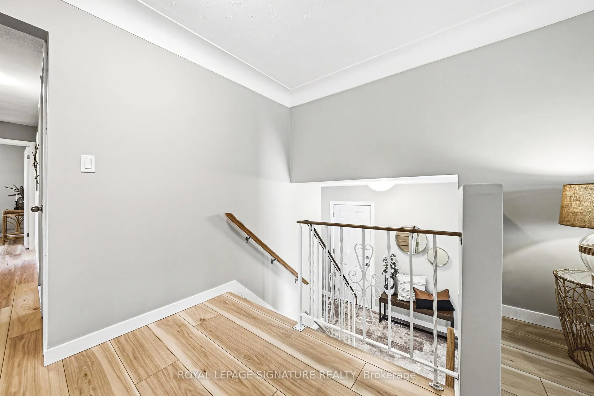 Photo 23 of 104 Gardiner Drive, Hamilton, Gilkson — HOMEH