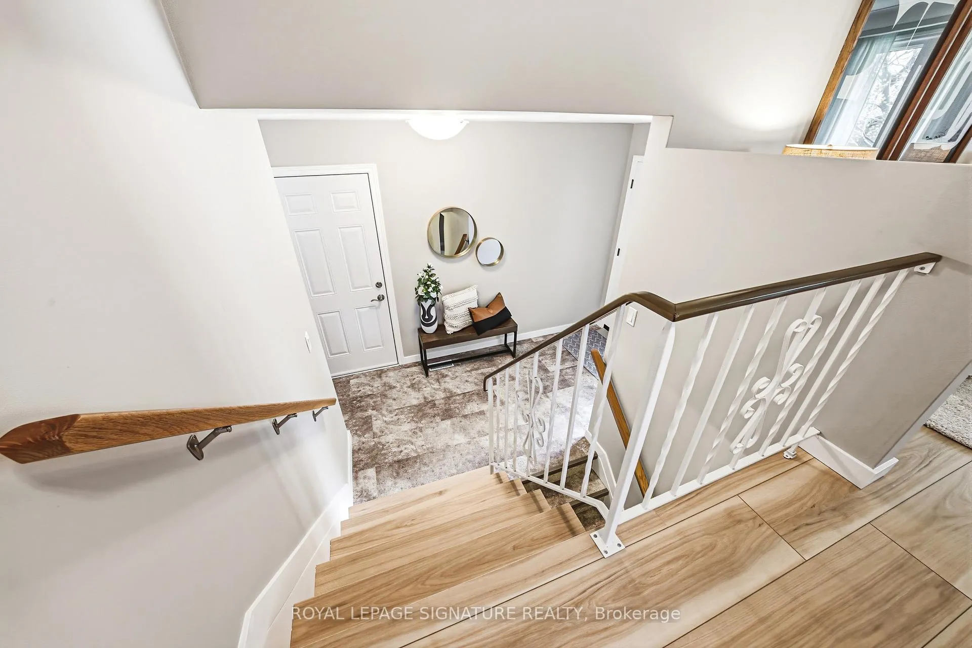 Photo 24 of 104 Gardiner Drive, Hamilton, Gilkson — HOMEH
