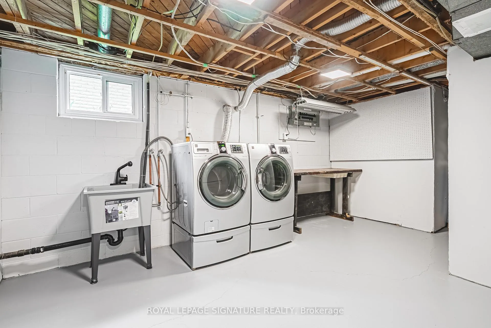 Photo 32 of 104 Gardiner Drive, Hamilton, Gilkson — HOMEH
