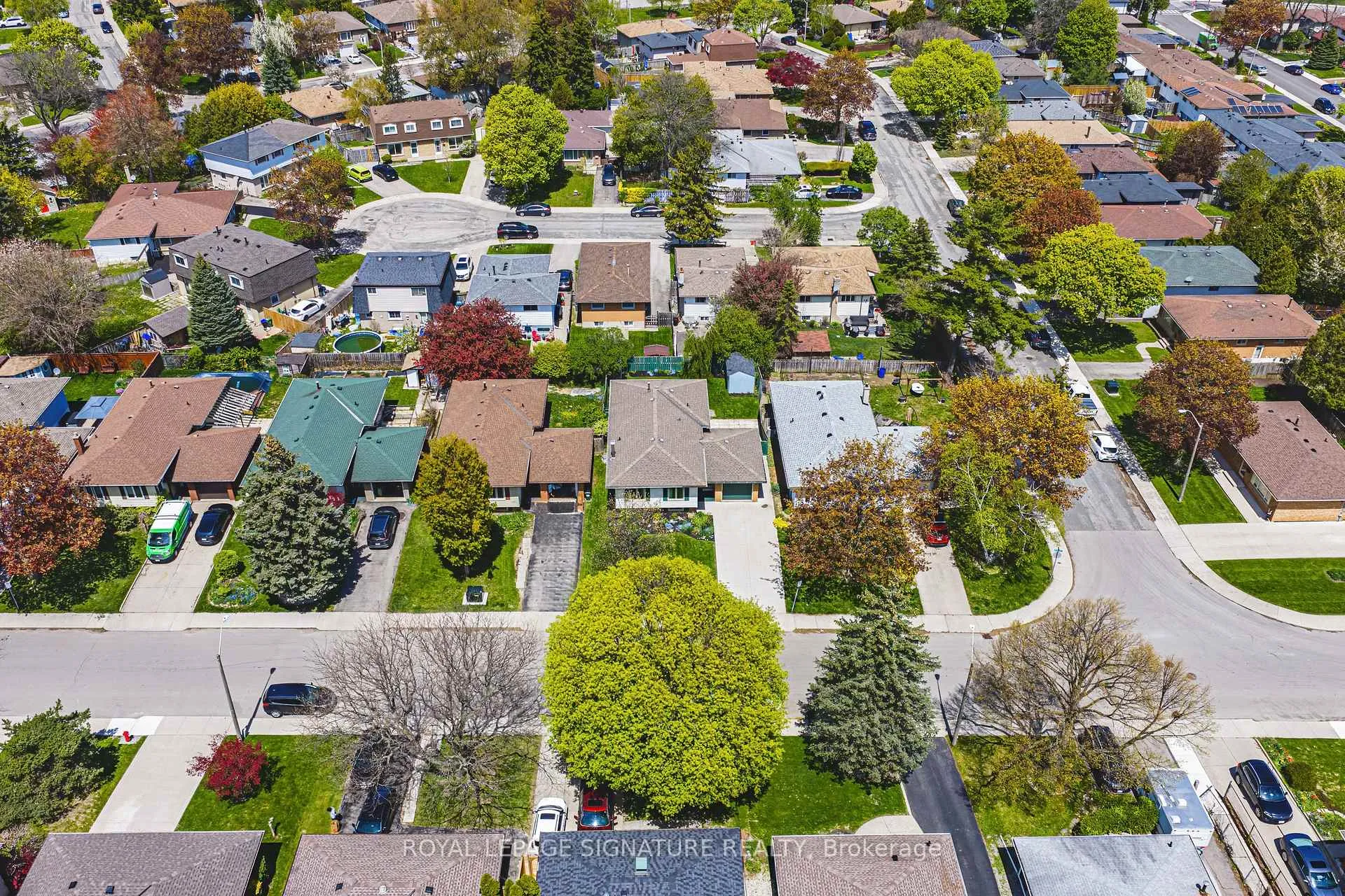 Photo 39 of 104 Gardiner Drive, Hamilton, Gilkson — HOMEH