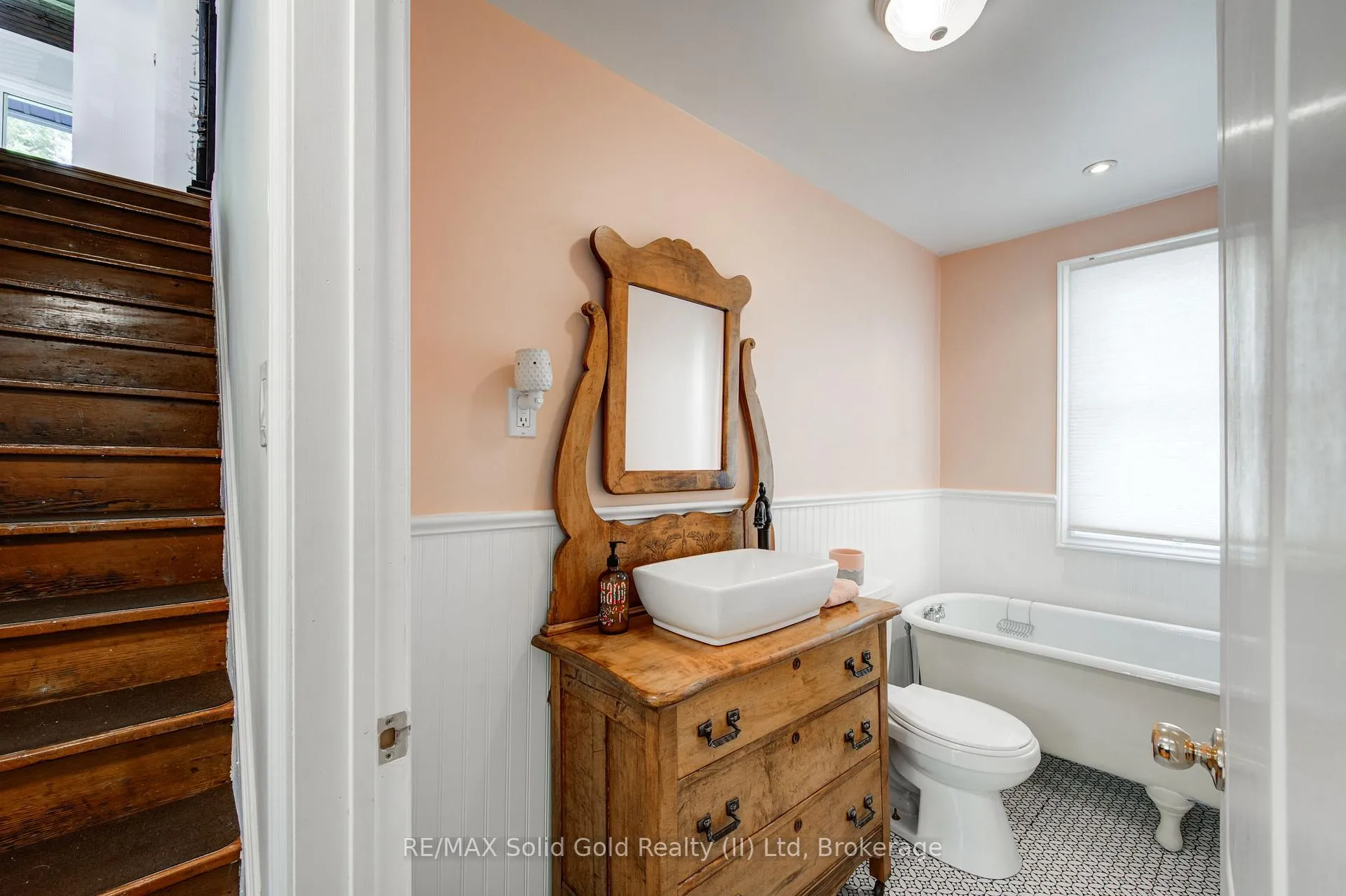 Photo 29 of 409 Tower Heights Drive, Central Elgin, Rural Central Elgin — HOMEH