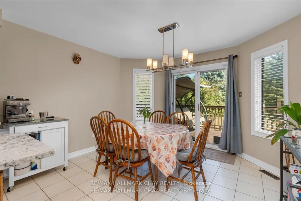 Photo 9 of 82 Bishop Drive, Barrie, Ardagh — HOMEH