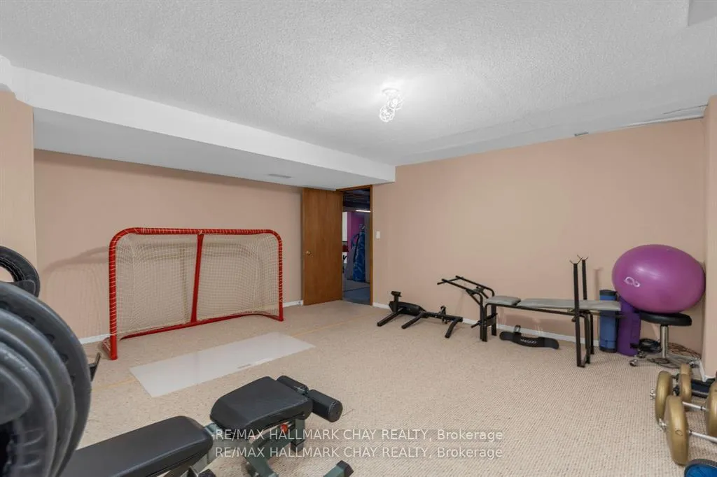 Photo 30 of 82 Bishop Drive, Barrie, Ardagh — HOMEH
