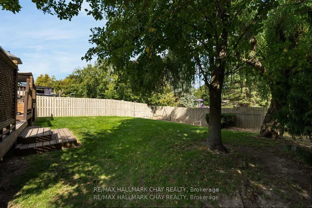 Photo 32 of 82 Bishop Drive, Barrie, Ardagh — HOMEH