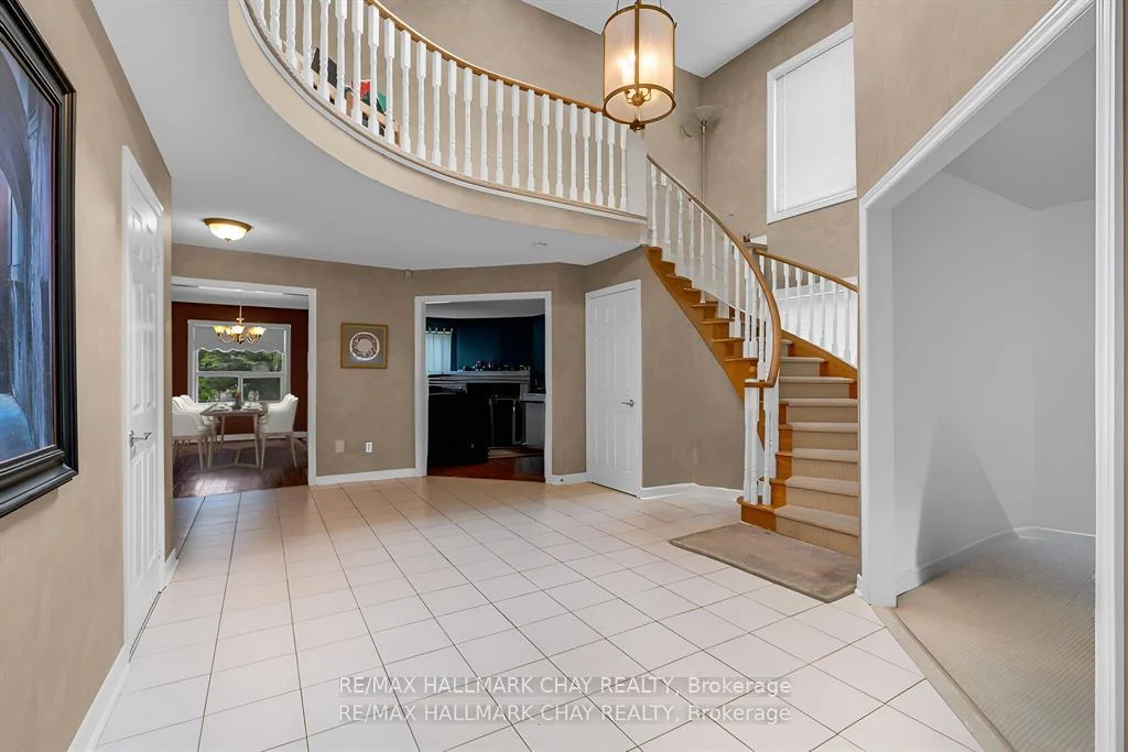 Photo 7 of 82 Bishop Drive, Barrie, Ardagh — HOMEH