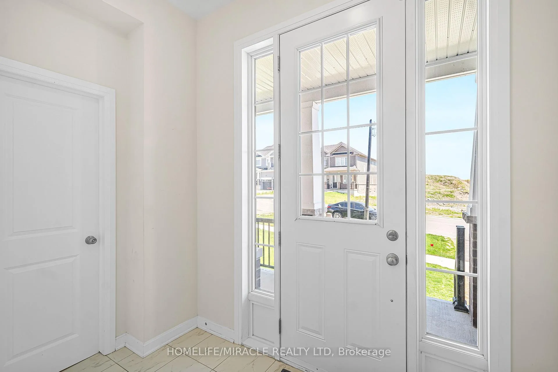 Photo 8 of 111 Windermere Boulevard, Loyalist, Bath — HOMEH