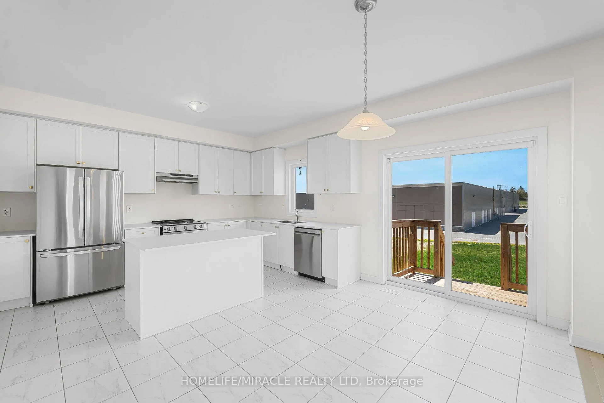 Photo 11 of 111 Windermere Boulevard, Loyalist, Bath — HOMEH