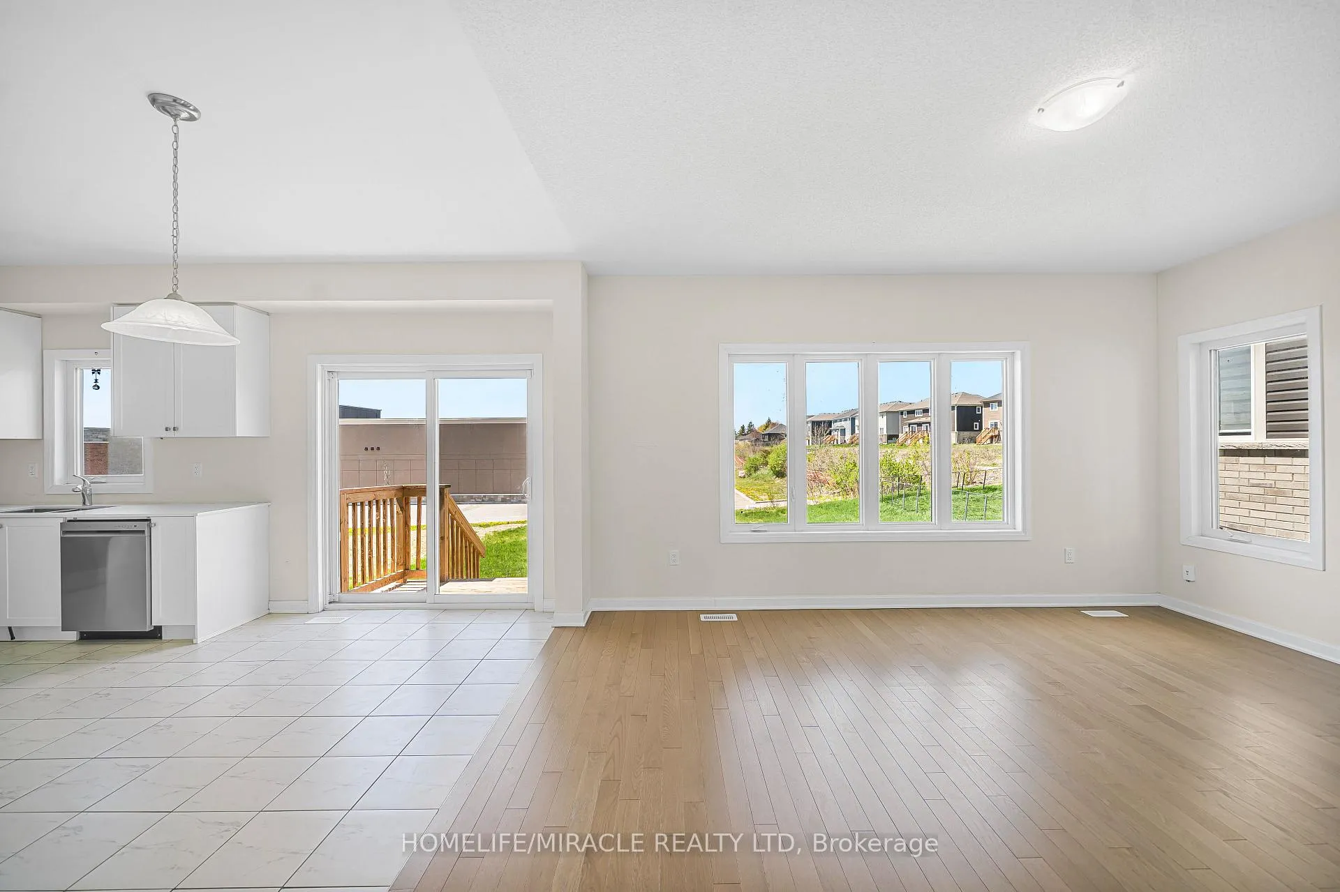 Photo 16 of 111 Windermere Boulevard, Loyalist, Bath — HOMEH