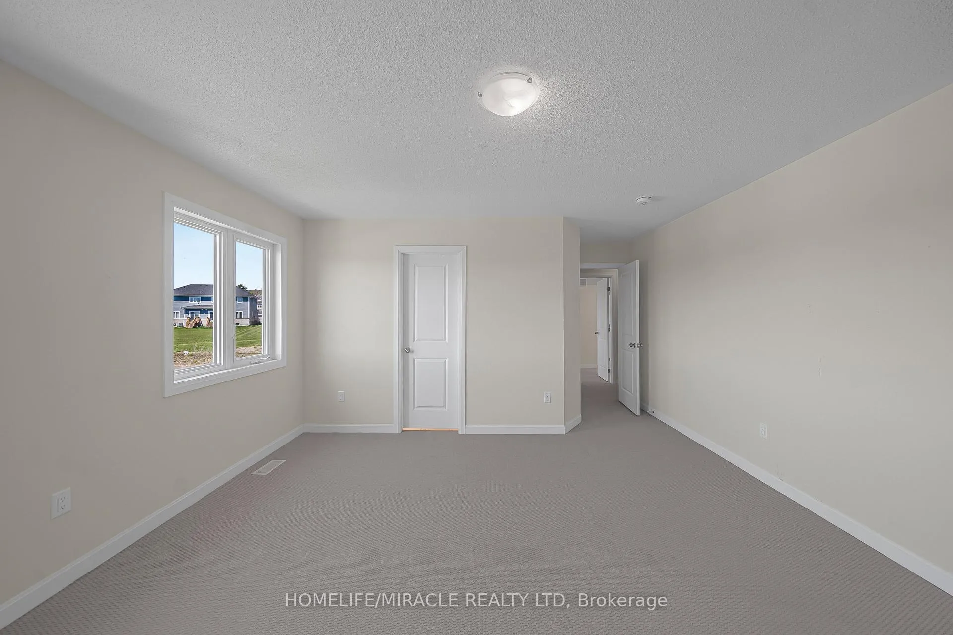 Photo 17 of 111 Windermere Boulevard, Loyalist, Bath — HOMEH