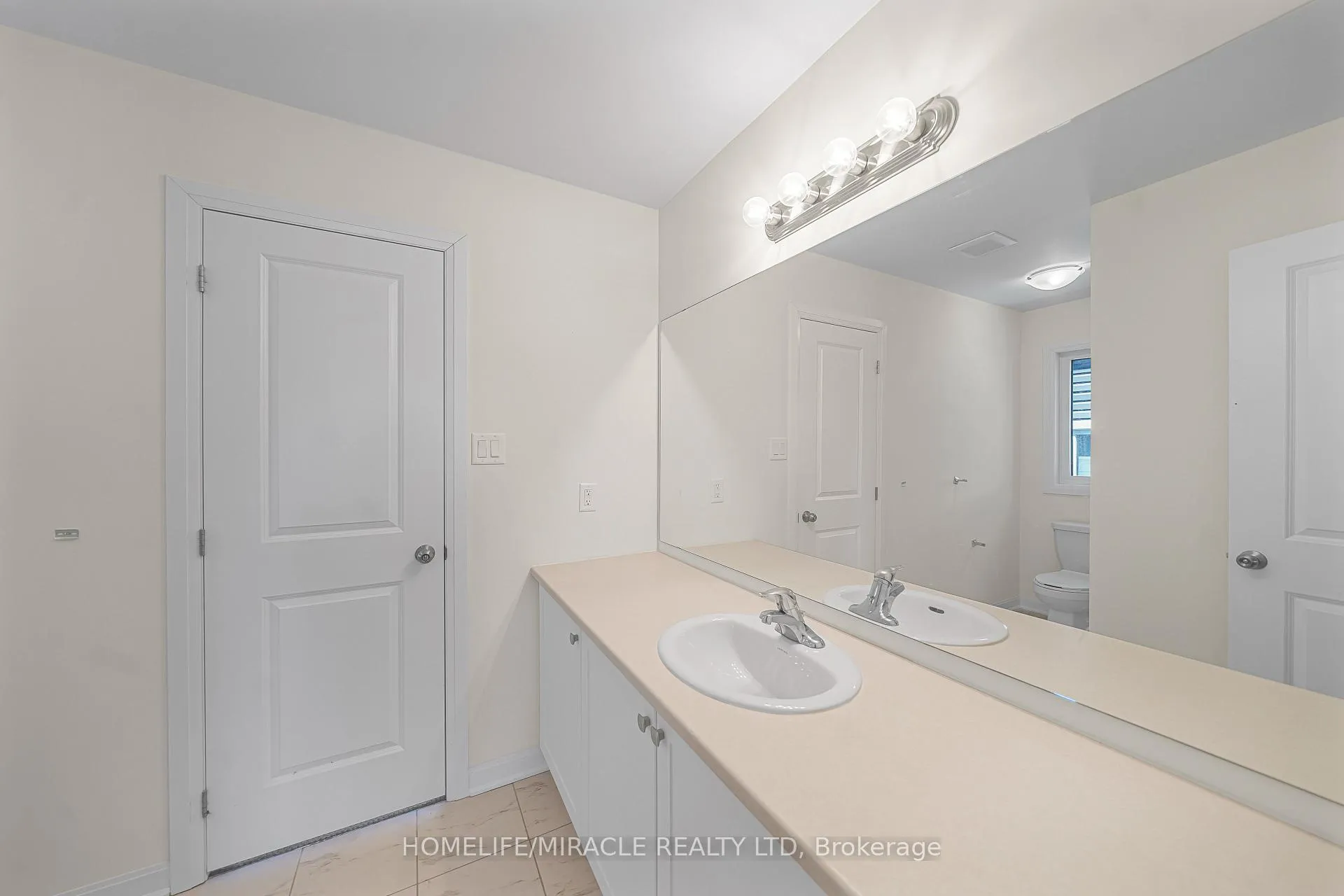 Photo 19 of 111 Windermere Boulevard, Loyalist, Bath — HOMEH