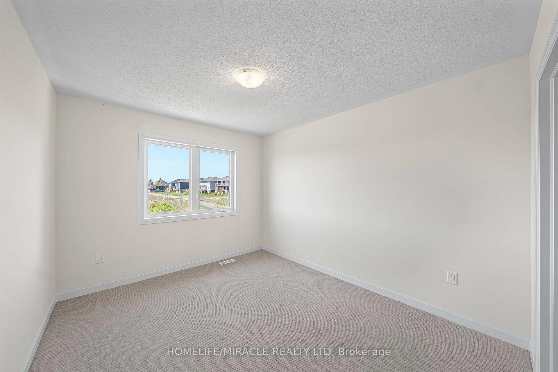 Photo 27 of 111 Windermere Boulevard, Loyalist, Bath — HOMEH
