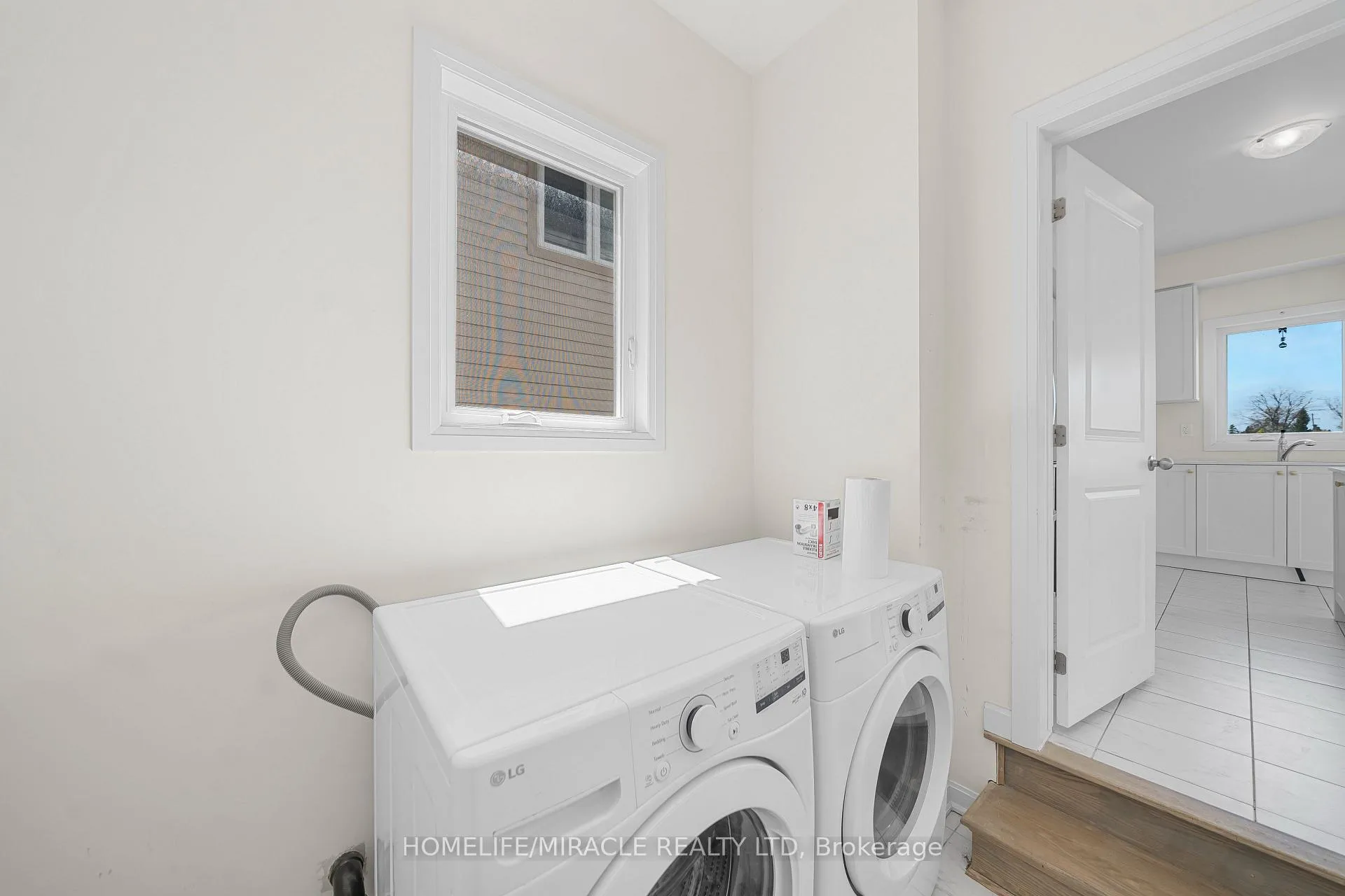 Photo 33 of 111 Windermere Boulevard, Loyalist, Bath — HOMEH