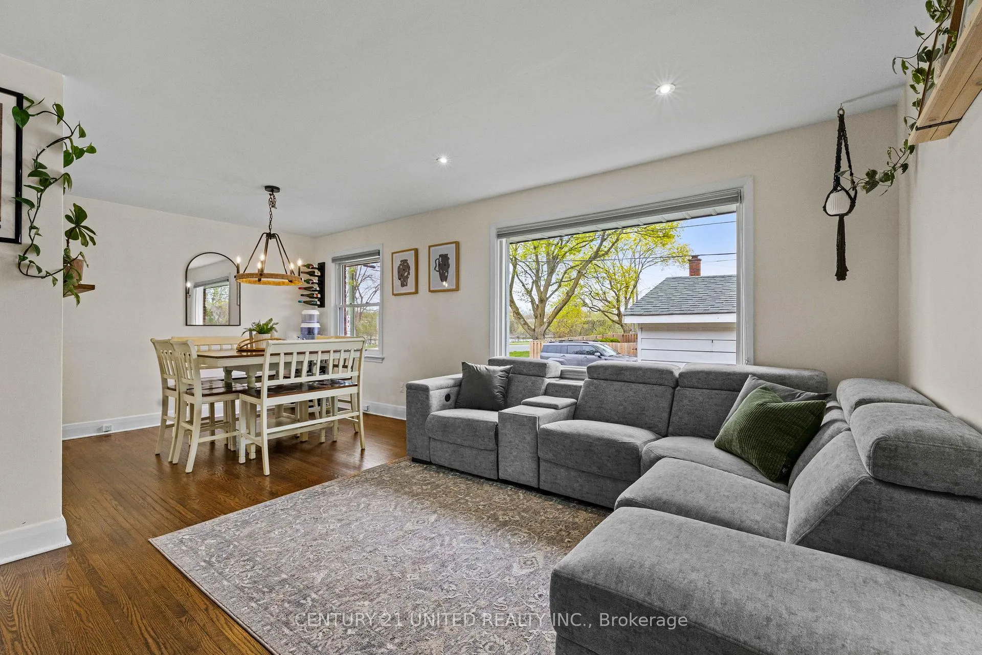Photo 12 of 605 Harold Drive, Peterborough, Otonabee Ward 1 — HOMEH