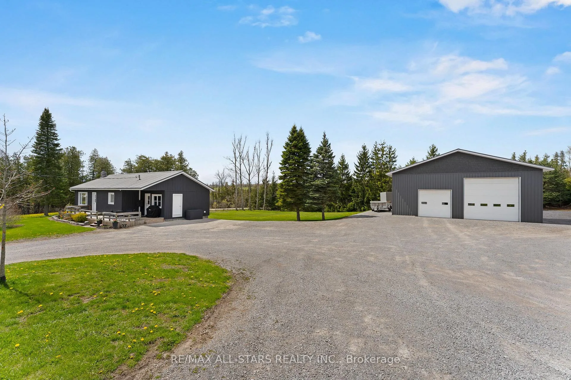 Photo 3 of 255 County Rd 30, Kawartha Lakes, Verulam — HOMEH