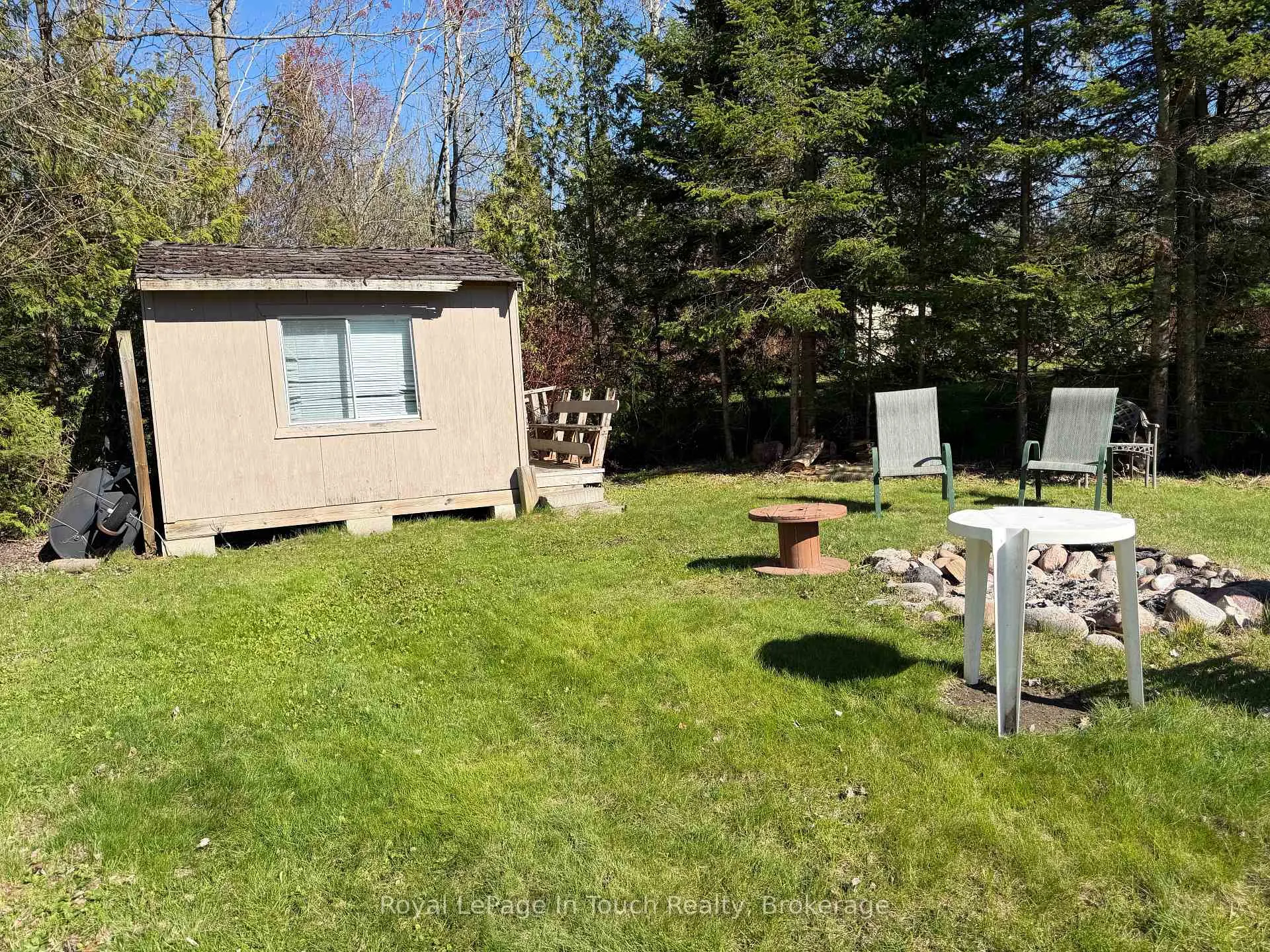 Photo 12 of 43 Winterset Avenue, Tiny, Rural Tiny — HOMEH