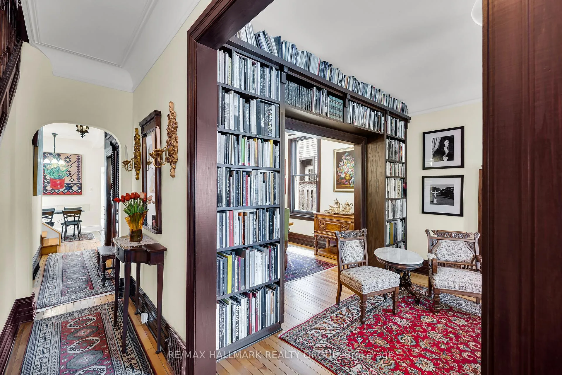 Photo 5 of 211 Russell Avenue, Ottawa, Sandy Hill — HOMEH