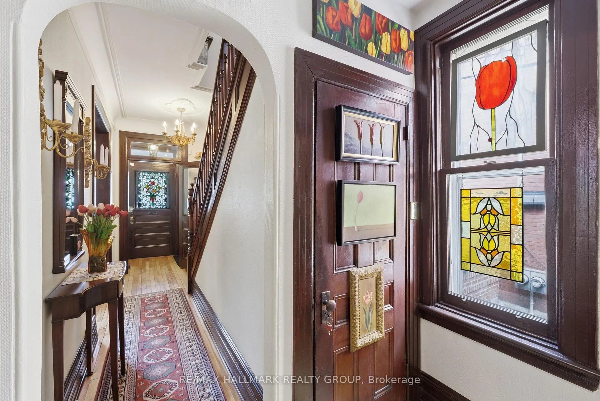 Photo 13 of 211 Russell Avenue, Ottawa, Sandy Hill — HOMEH