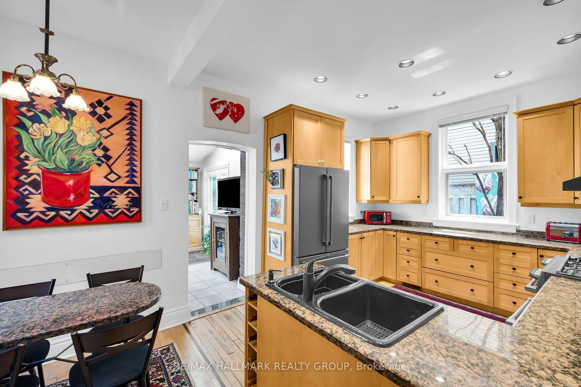 Photo 15 of 211 Russell Avenue, Ottawa, Sandy Hill — HOMEH