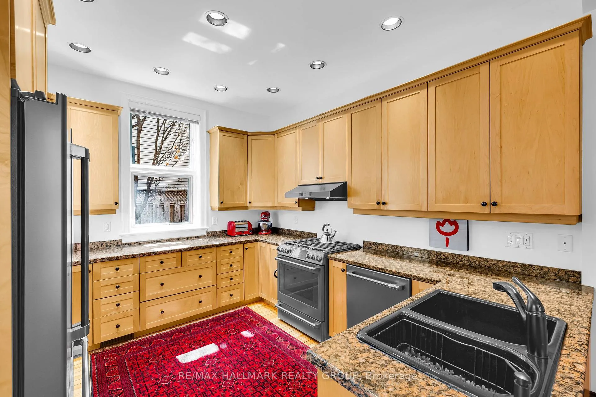 Photo 17 of 211 Russell Avenue, Ottawa, Sandy Hill — HOMEH