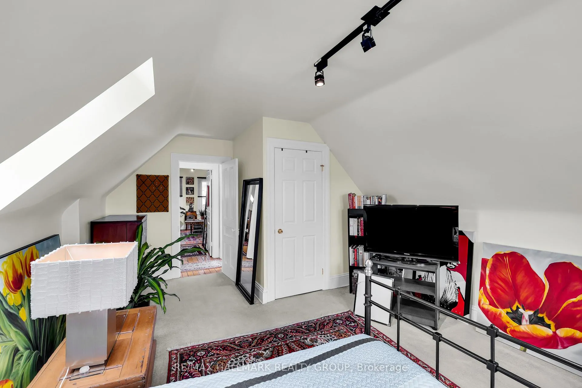 Photo 39 of 211 Russell Avenue, Ottawa, Sandy Hill — HOMEH