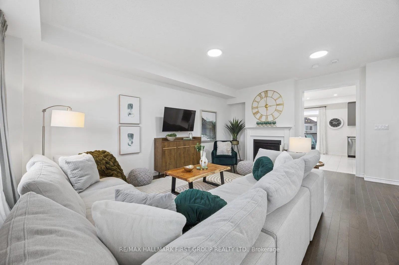 Photo 10 of 50 Westbury Way, Whitby, Brooklin — HOMEH