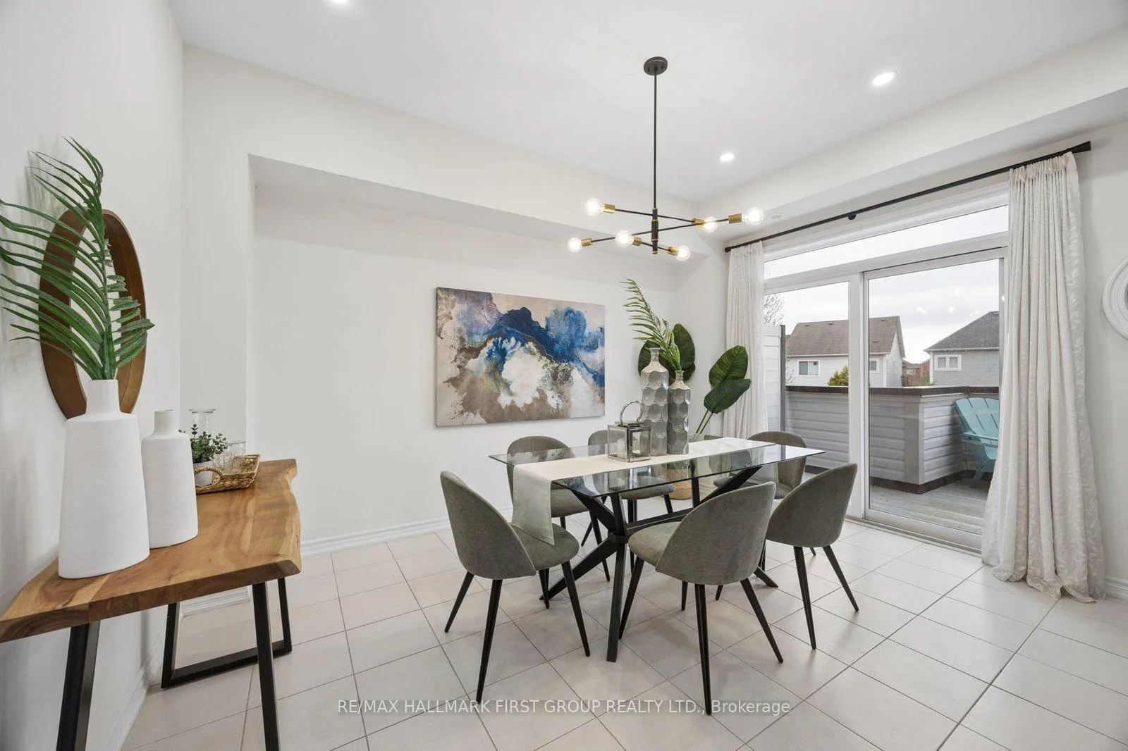 Photo 15 of 50 Westbury Way, Whitby, Brooklin — HOMEH