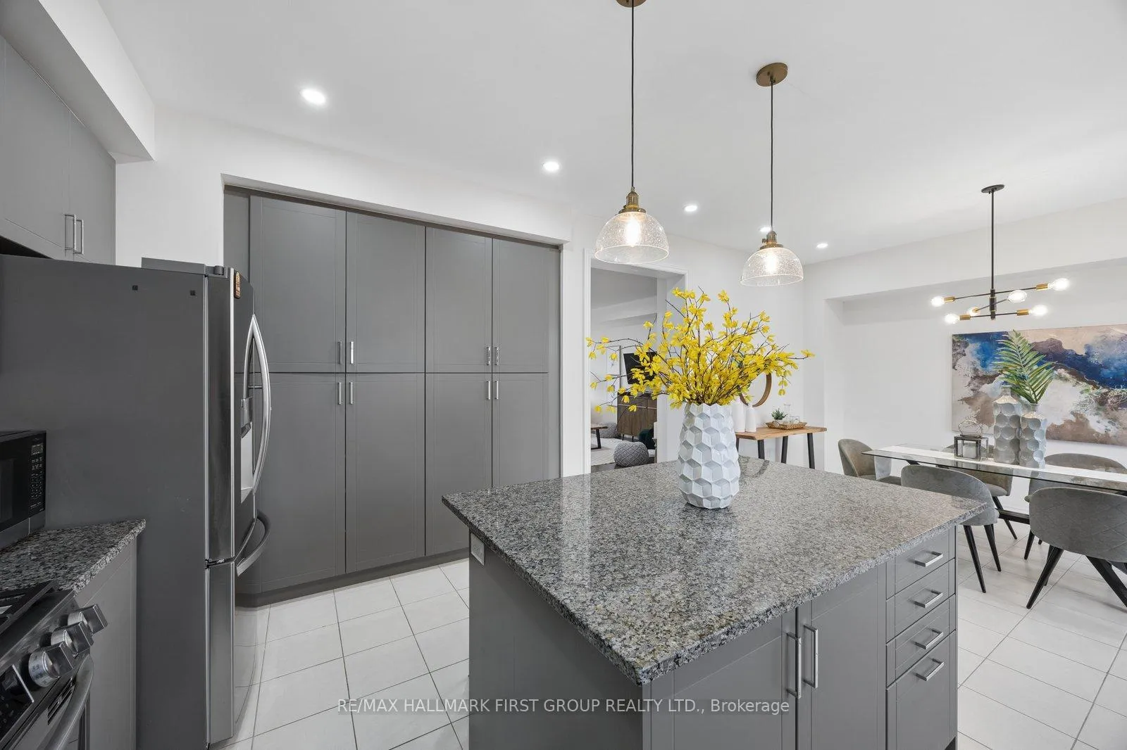 Photo 20 of 50 Westbury Way, Whitby, Brooklin — HOMEH