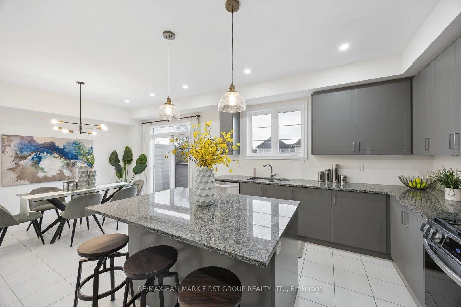 Photo 21 of 50 Westbury Way, Whitby, Brooklin — HOMEH