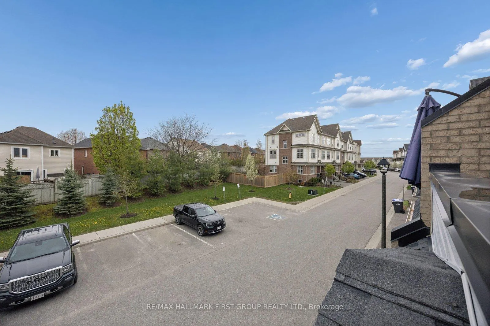 Photo 24 of 50 Westbury Way, Whitby, Brooklin — HOMEH