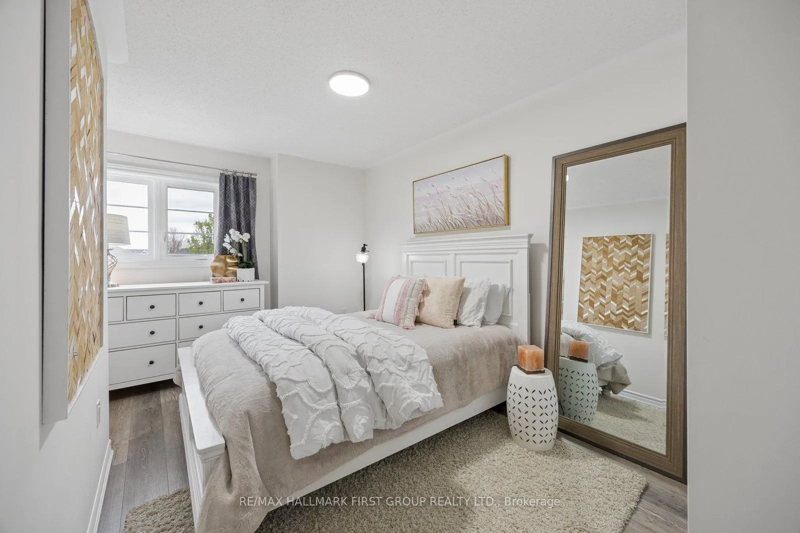 Photo 30 of 50 Westbury Way, Whitby, Brooklin — HOMEH