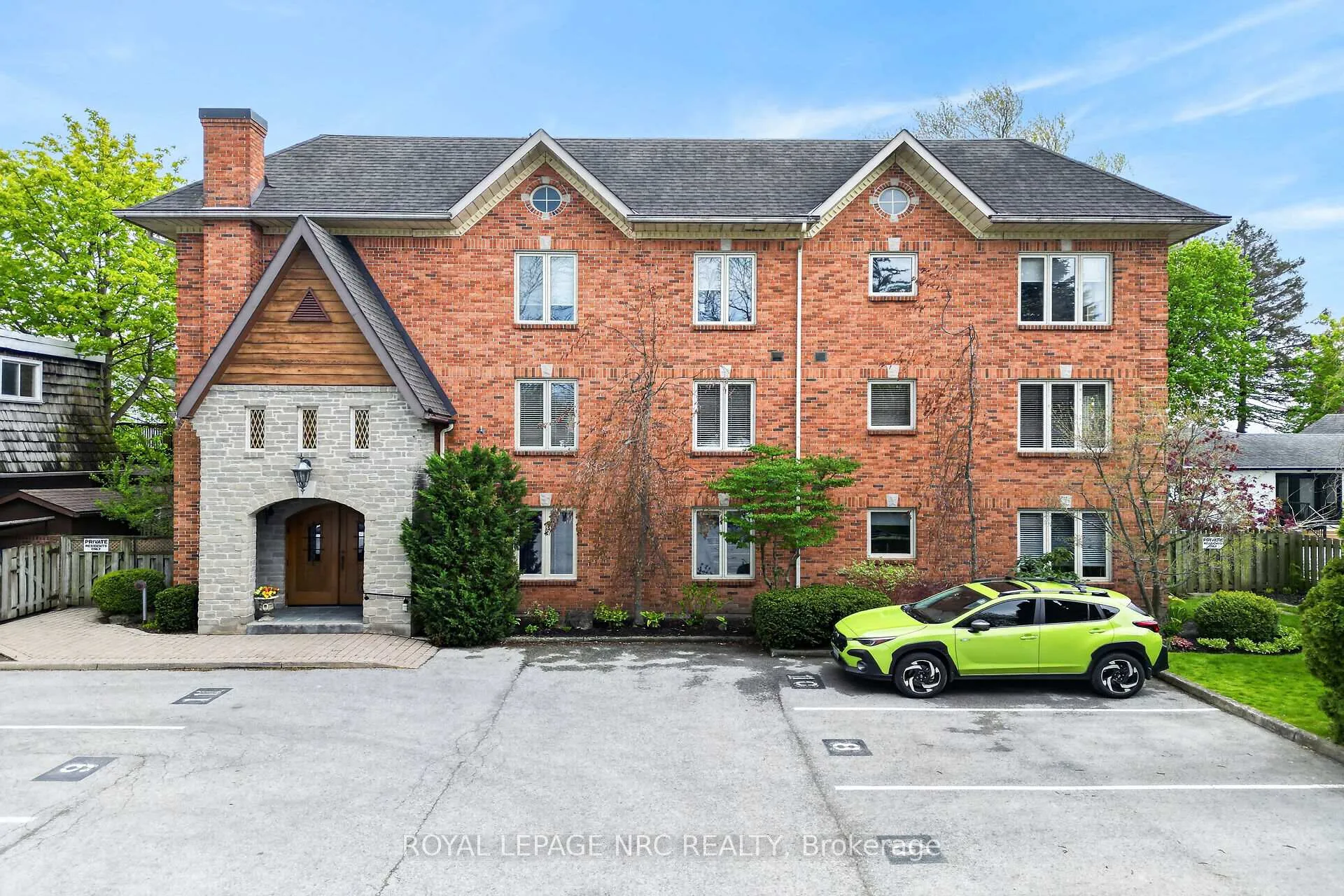 Photo 1 of Unit 302, 55 Main Street, St. Catharines, Port Dalhousie — HOMEH