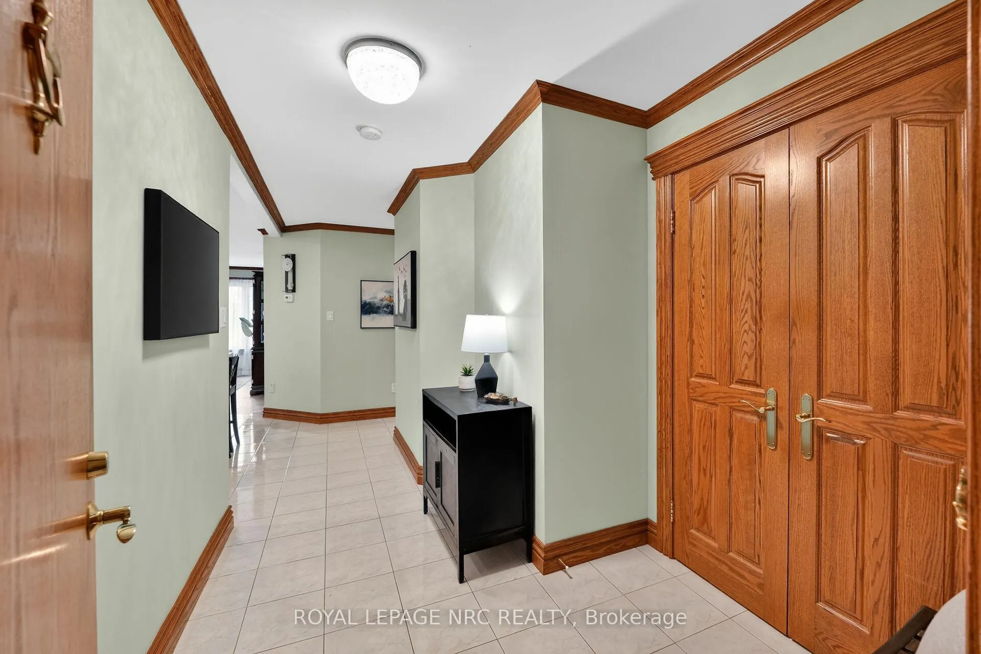 Photo 9 of Unit 302, 55 Main Street, St. Catharines, Port Dalhousie — HOMEH