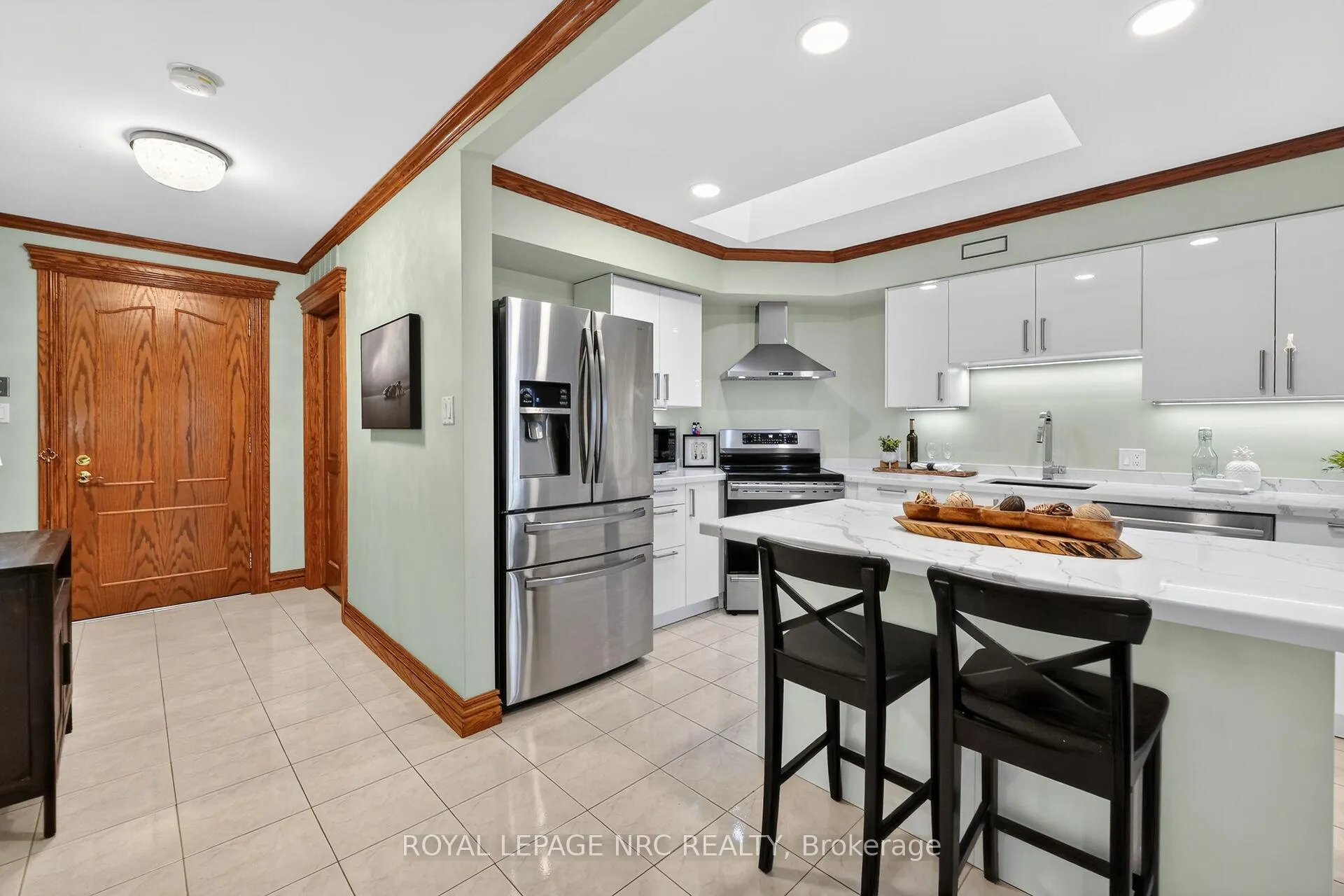 Photo 11 of Unit 302, 55 Main Street, St. Catharines, Port Dalhousie — HOMEH